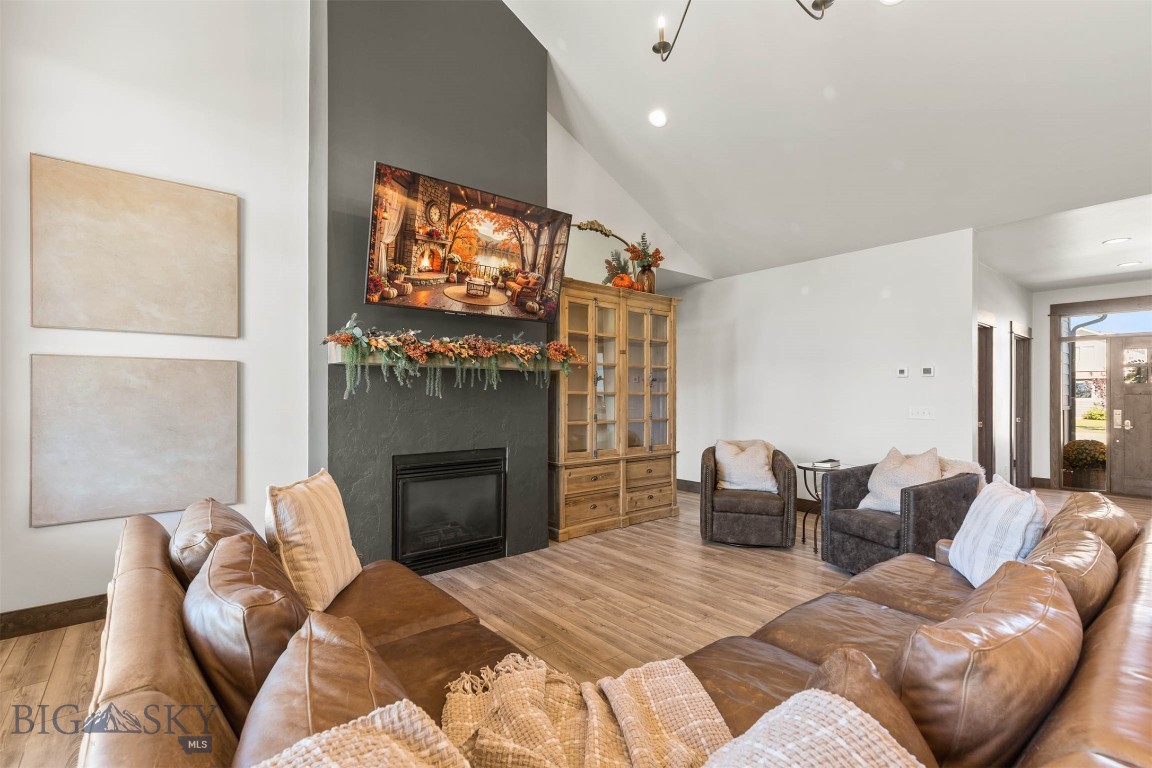 Pioneer Crossing - Residential