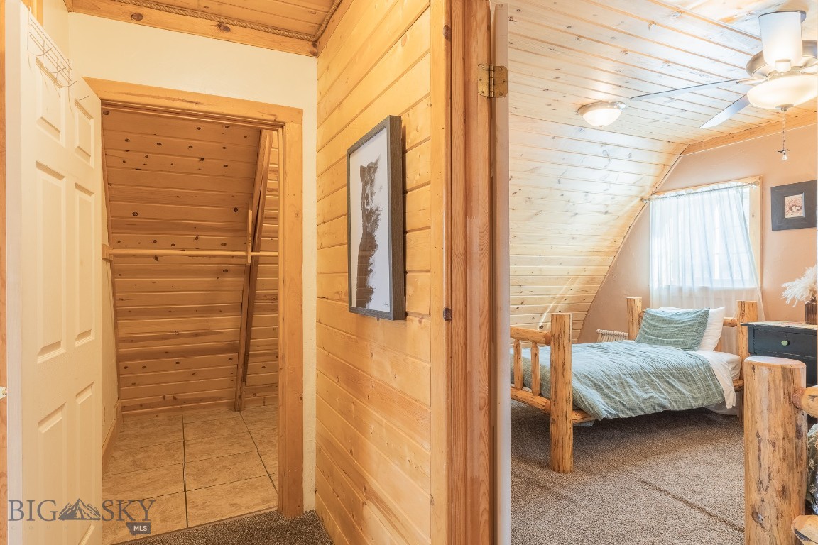 Lazy Acres - Residential