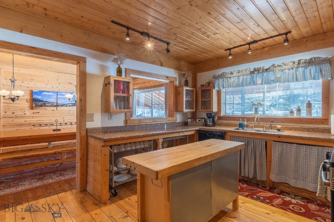 Lazy Acres - Residential