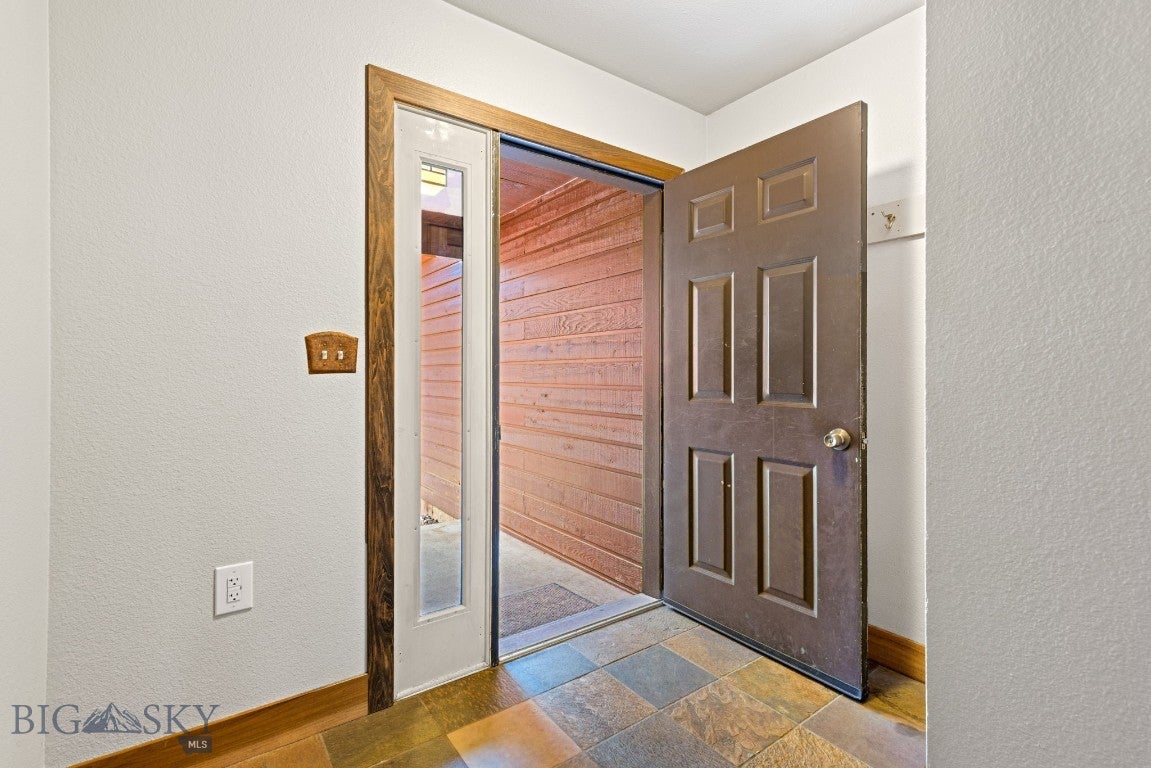 1601 W Olive 8