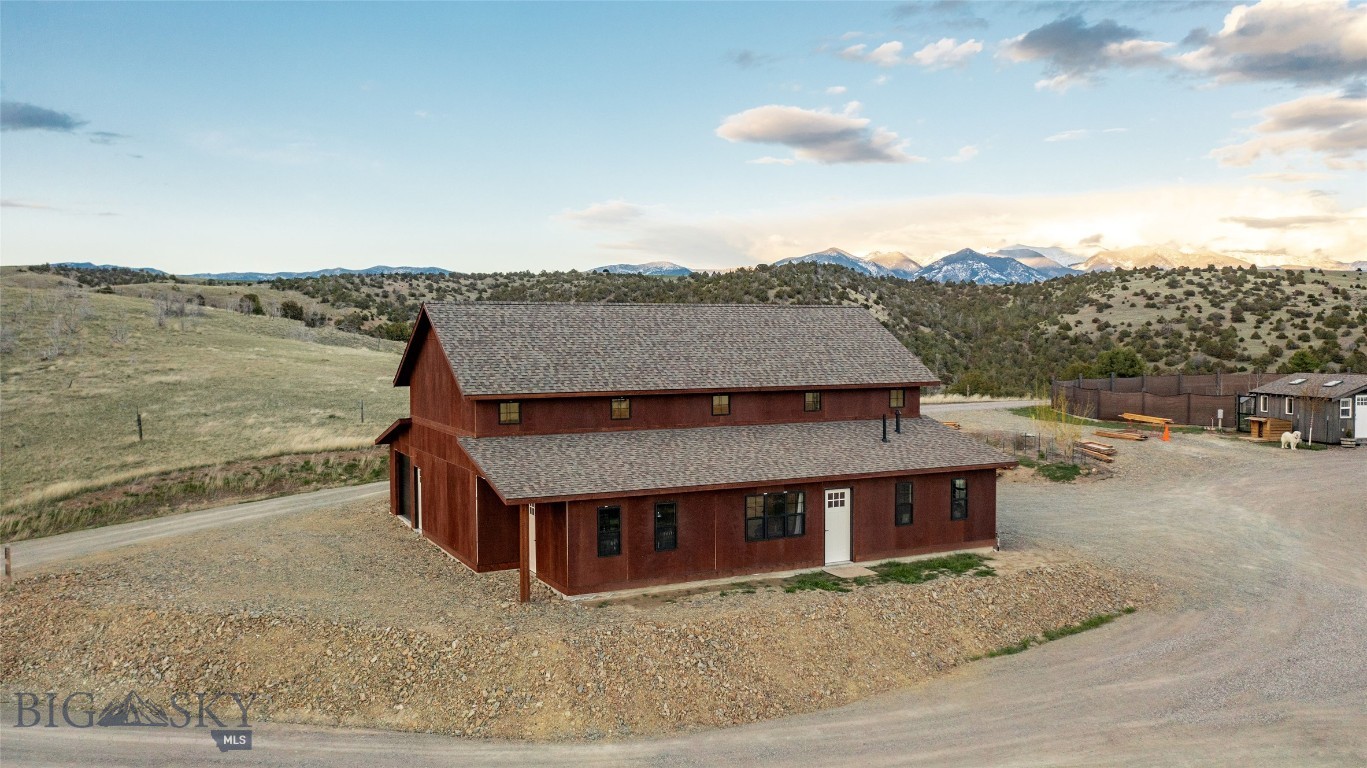 Round Mountain Estates - Residential