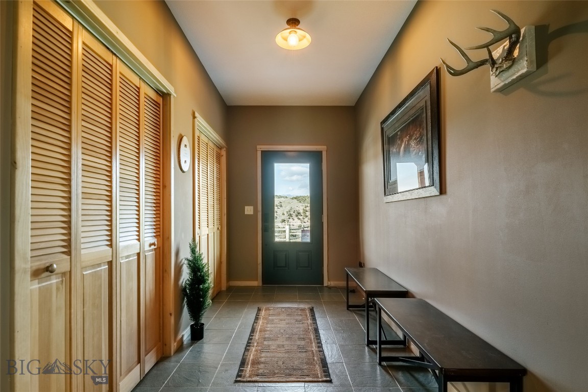 Round Mountain Estates - Residential
