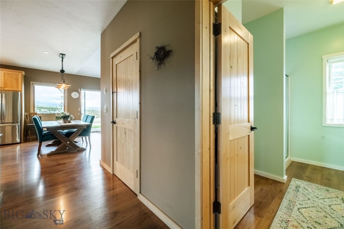 Round Mountain Estates - Residential