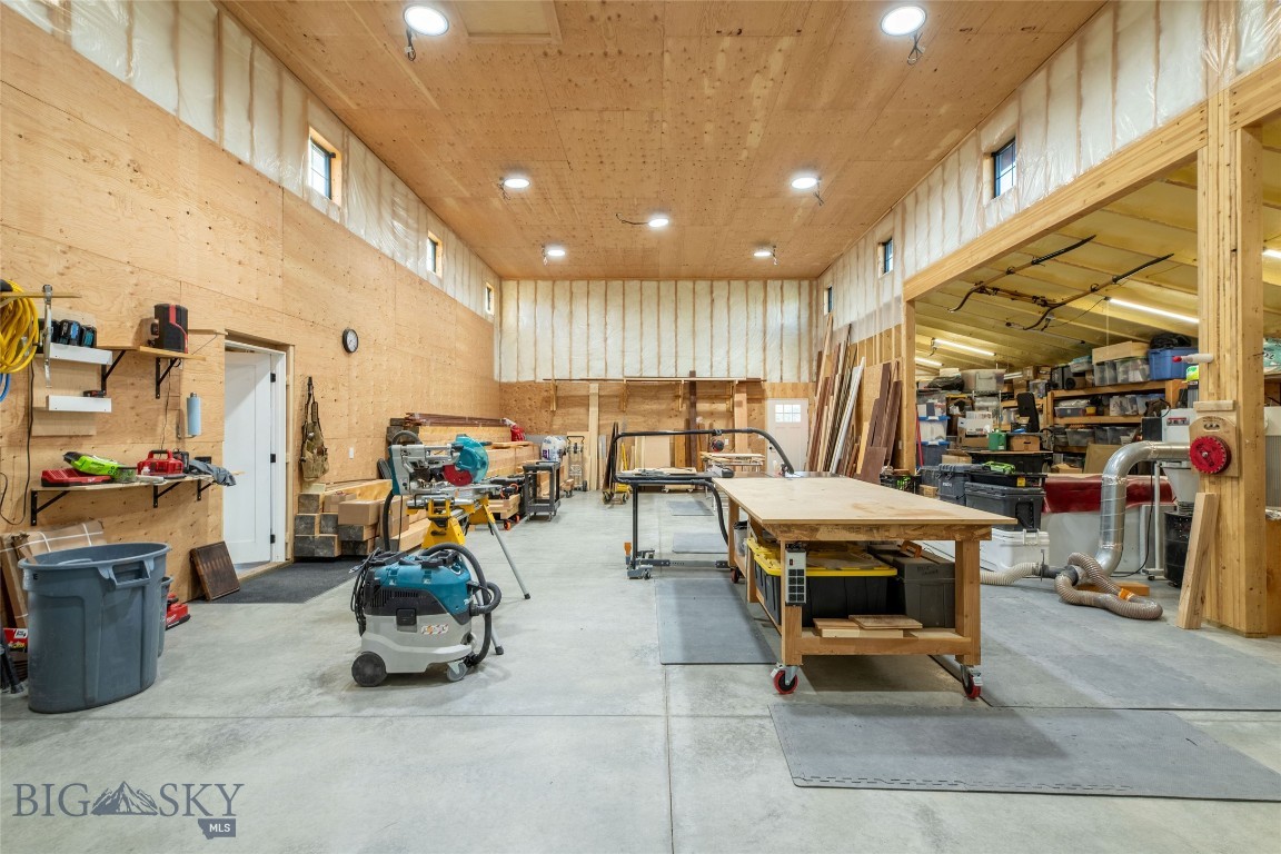 Round Mountain Estates - Residential