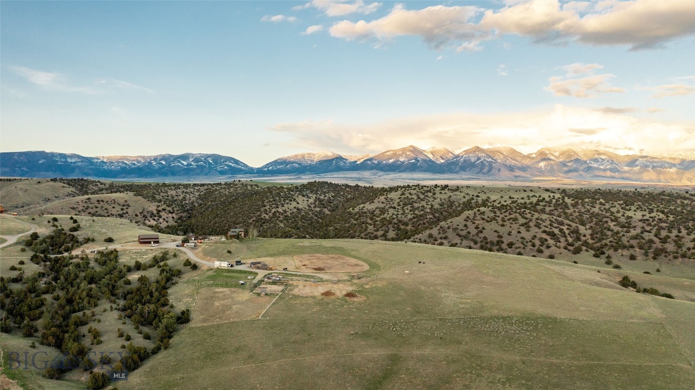 Round Mountain Estates - Residential
