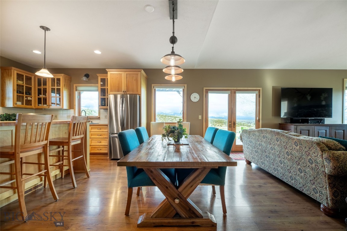 Round Mountain Estates - Residential