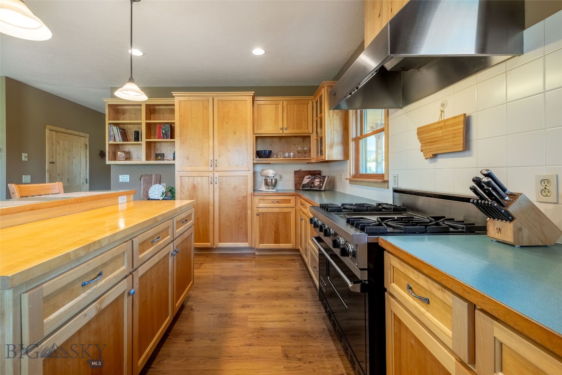 Round Mountain Estates - Residential