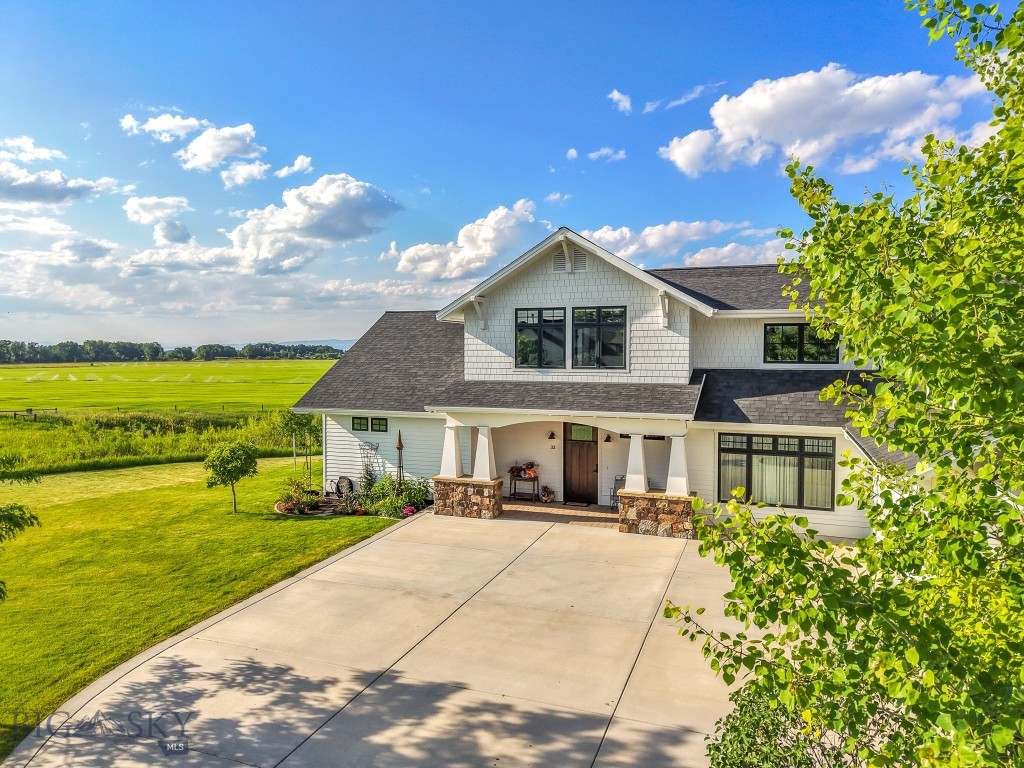33 Oasis Trail