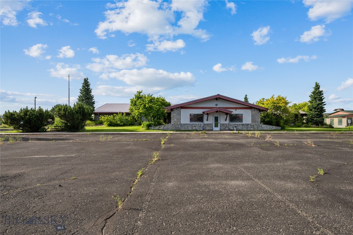 1003 Buckskin Drive