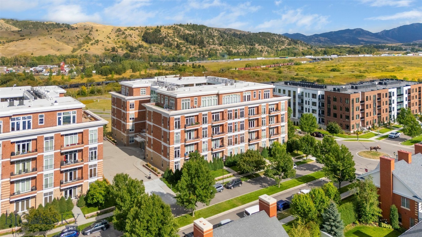 Village Downtown - Residential