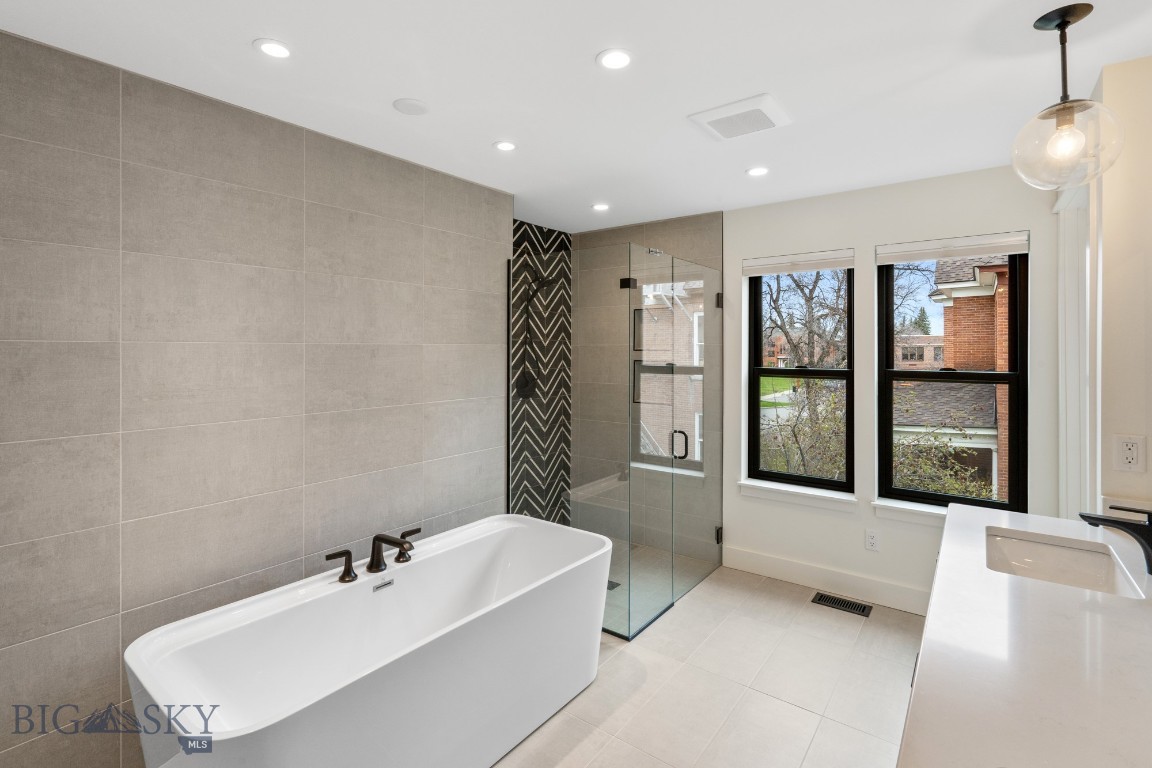 Bozeman, Montana 59715, United States, 3 Bedrooms Bedrooms, ,3 BathroomsBathrooms,Residential,Contingent,57885