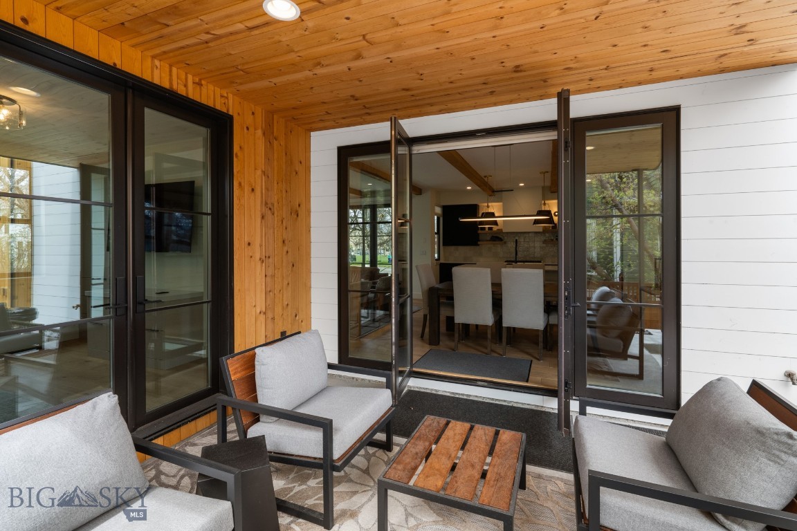 Bozeman, Montana 59715, United States, 3 Bedrooms Bedrooms, ,3 BathroomsBathrooms,Residential,Contingent,57885