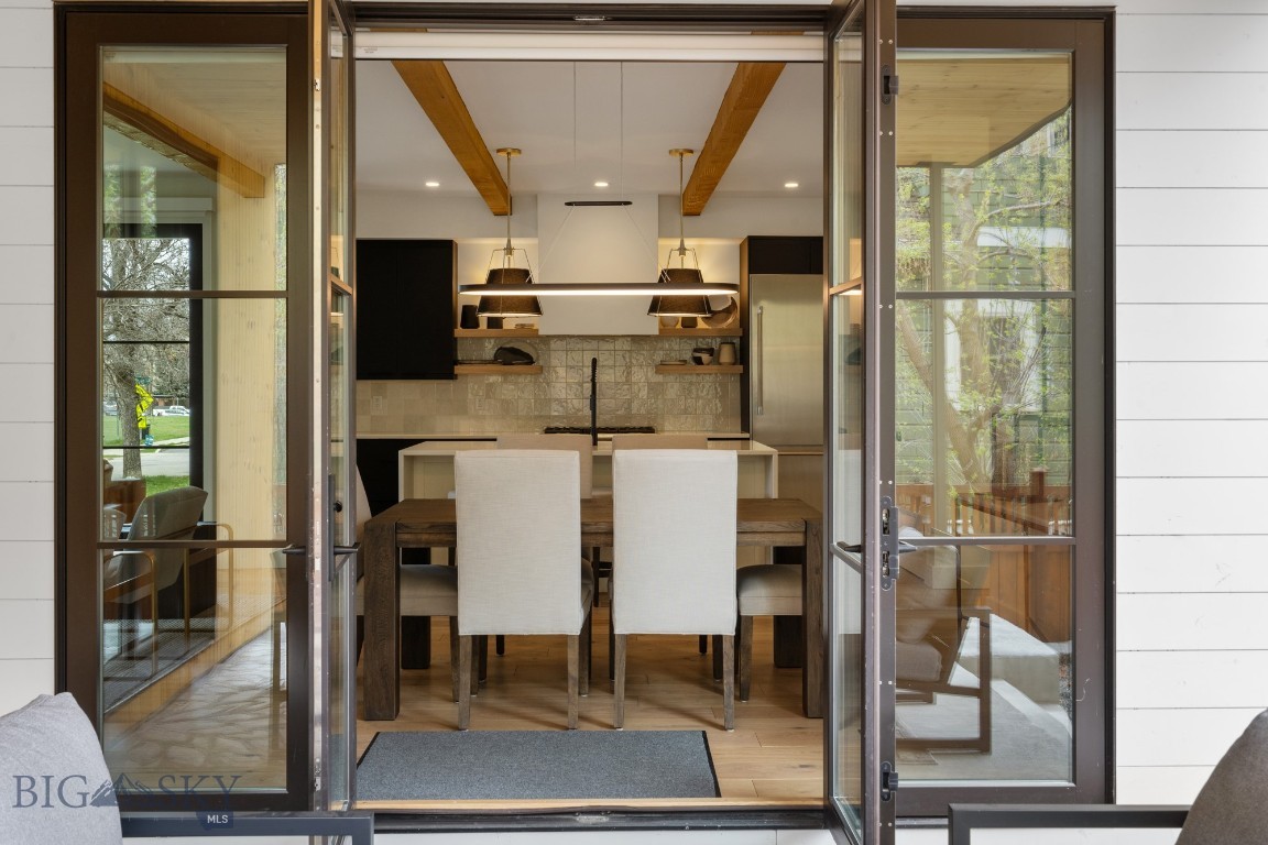 Bozeman, Montana 59715, United States, 3 Bedrooms Bedrooms, ,3 BathroomsBathrooms,Residential,Contingent,57885