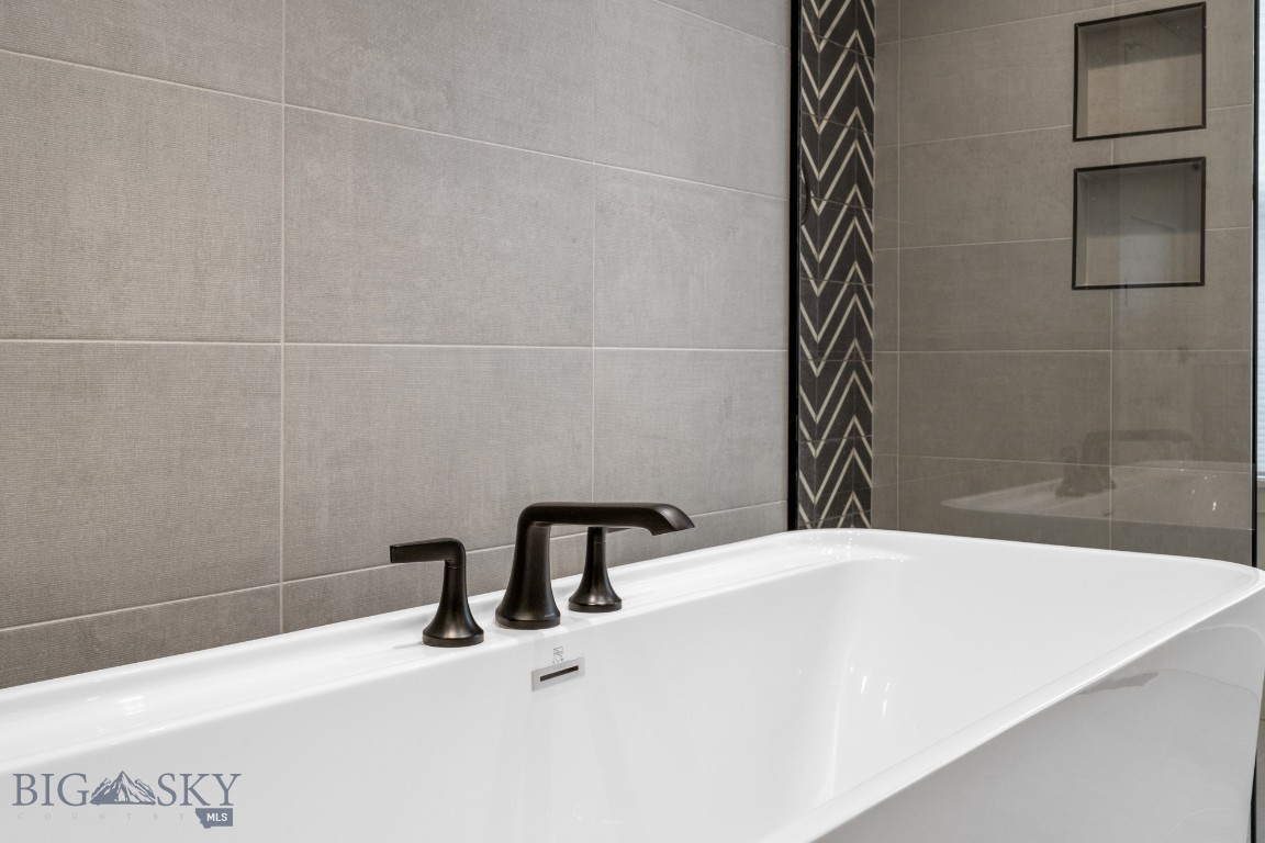 Bozeman, Montana 59715, United States, 3 Bedrooms Bedrooms, ,3 BathroomsBathrooms,Residential,Contingent,57885