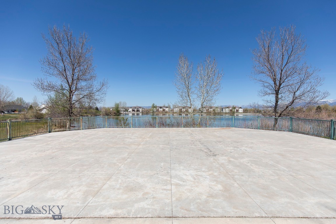129 Village Drive 302
