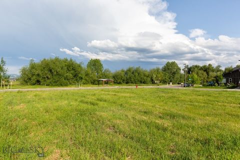 Photo of 2007 Jacobs Street, Bozeman, MT 59718 (MLS # 403540)
