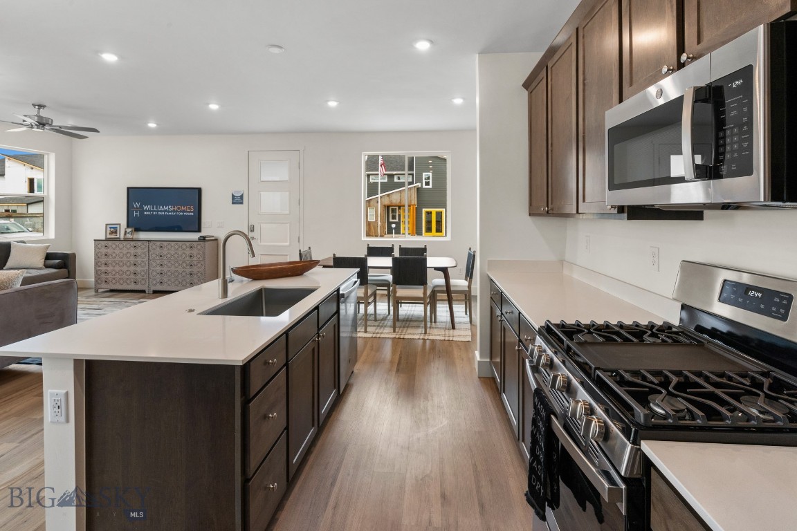 4909 Harvest Parkway