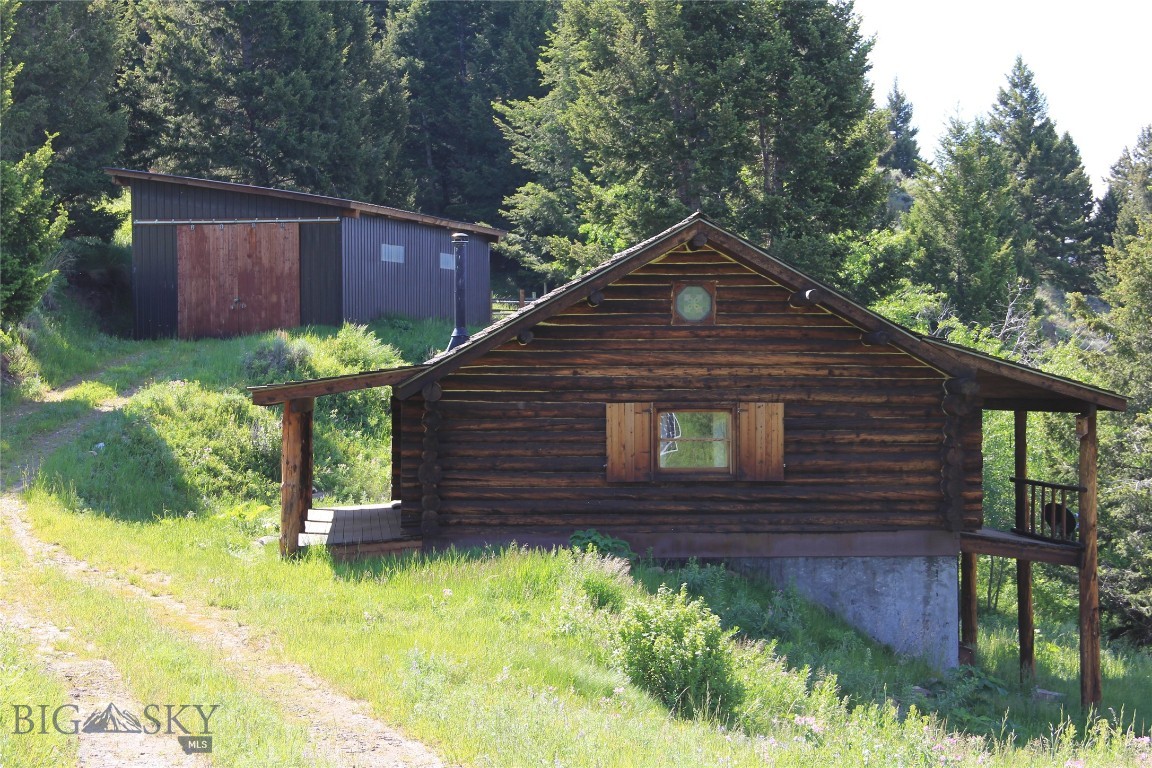 Grizzly Meadows - Residential