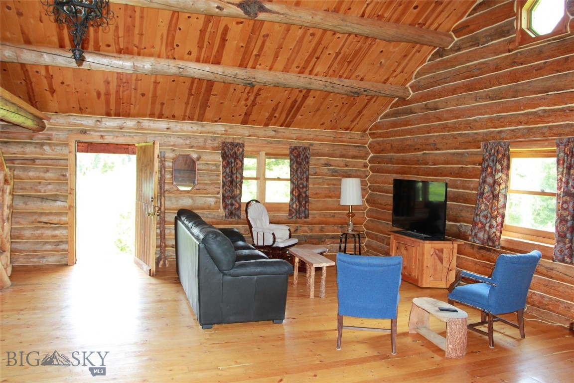 Grizzly Meadows - Residential