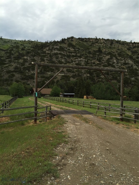 380 W Boulder Road