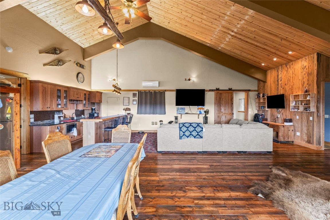 Foothills - Residential