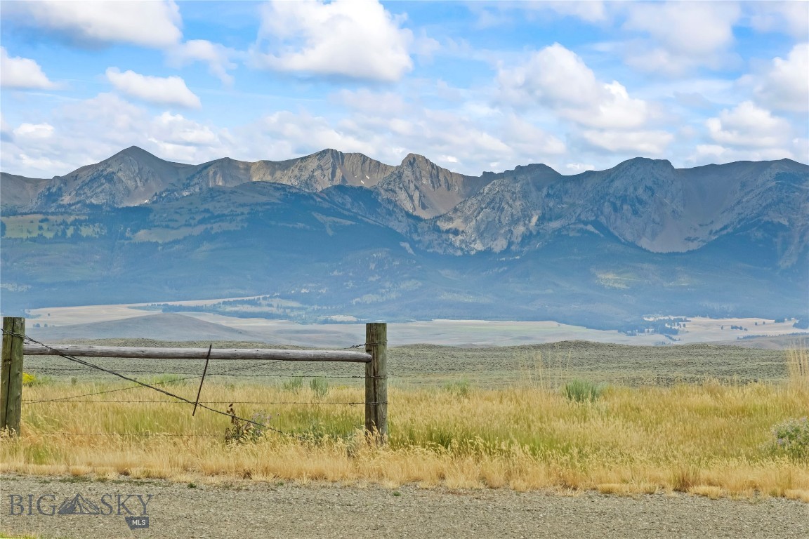 Foothills - Residential