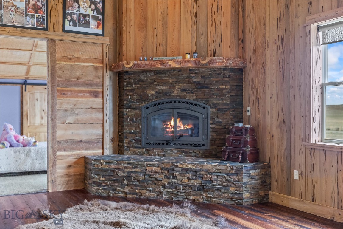 Foothills - Residential