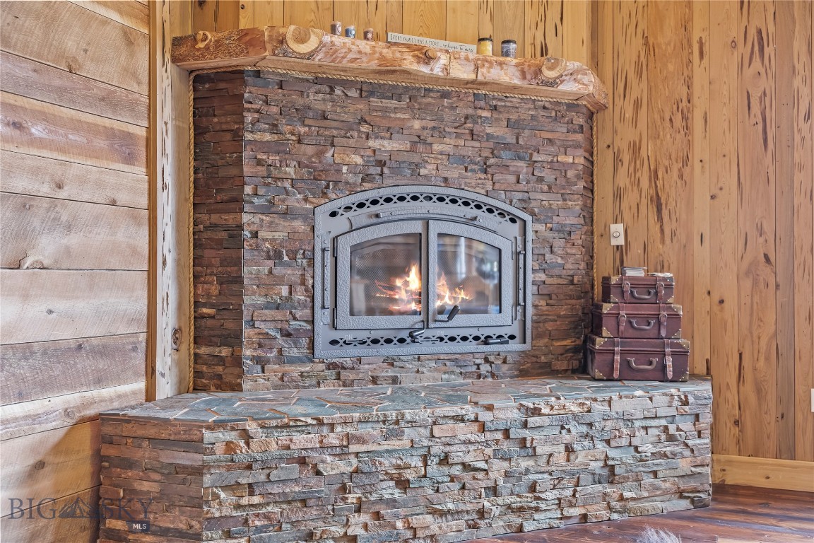 Foothills - Residential