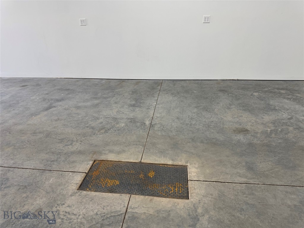 Belgrade, Montana 59714, United States, ,Commercial,Pending,123620