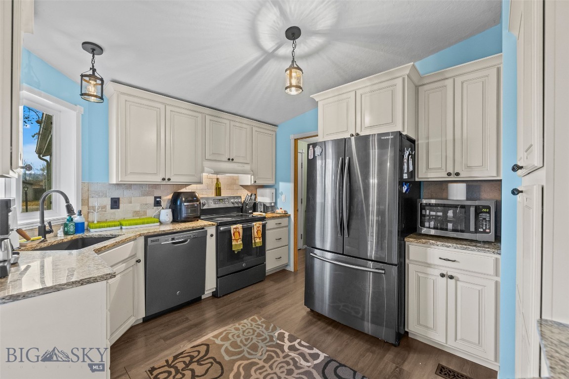 River Rock and Royal Village - Residential