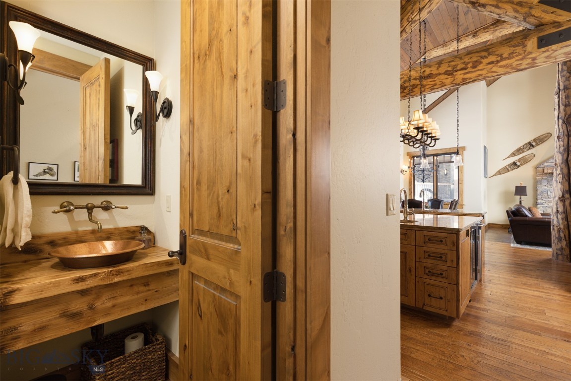 Cascade Ridge Condos - Residential