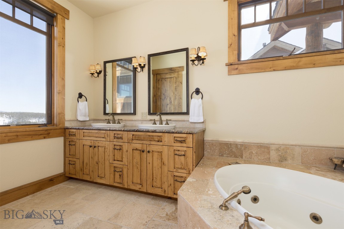 Cascade Ridge Condos - Residential