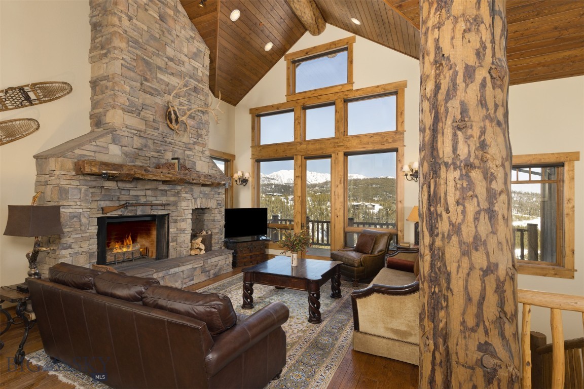 Cascade Ridge Condos - Residential