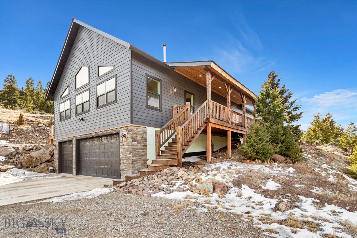 960 Tenderfoot Trail
