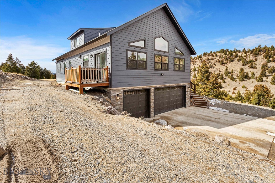 960 Tenderfoot Trail