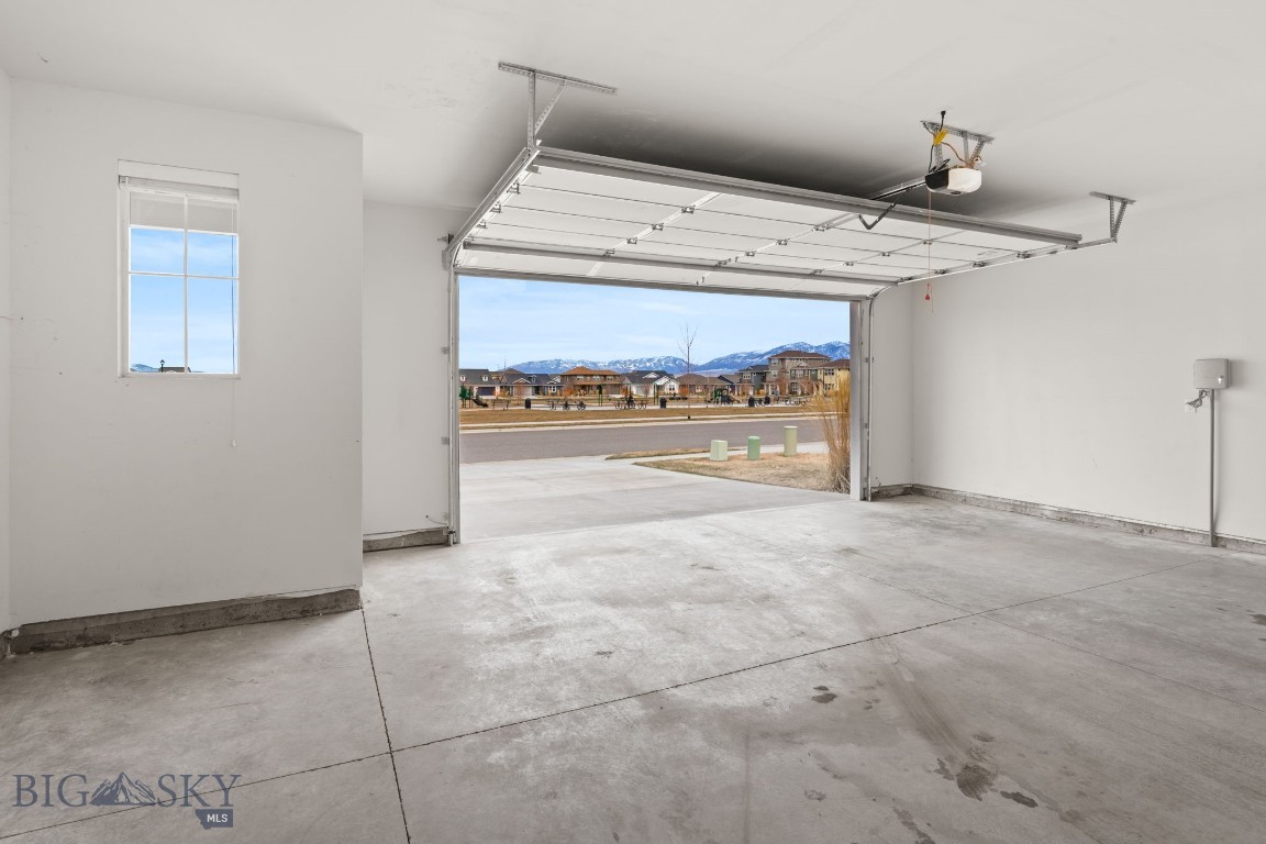 Belgrade, Montana 59714, United States, 3 Bedrooms Bedrooms, ,3 BathroomsBathrooms,Residential,Active,108010