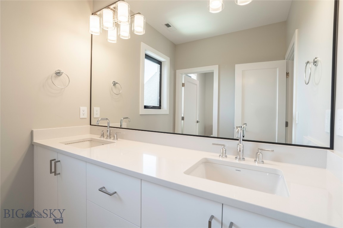 Creekside Meadows - Residential