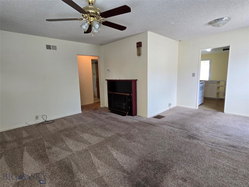 Butte, Montana 59701, United States, 4 Bedrooms Bedrooms, ,2 BathroomsBathrooms,Residential,Pending,153532