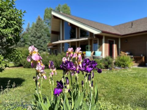 Photo of 330 Evening Star Ln Ln, Bozeman, MT 59715 (MLS # 405361)