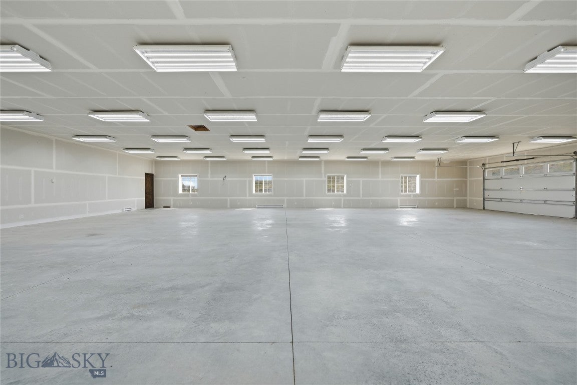 4 Murray Lane
