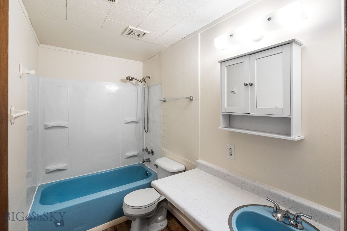 Grafs 1st Addition - Residential Income