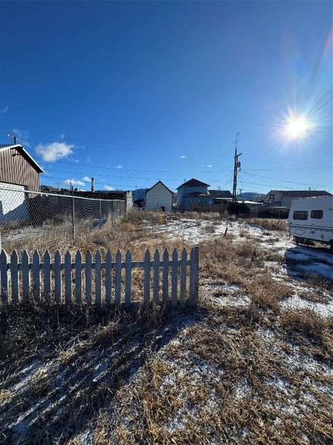 Photo of 724 Placer Street, Butte, MT 59701 (MLS # 408956)