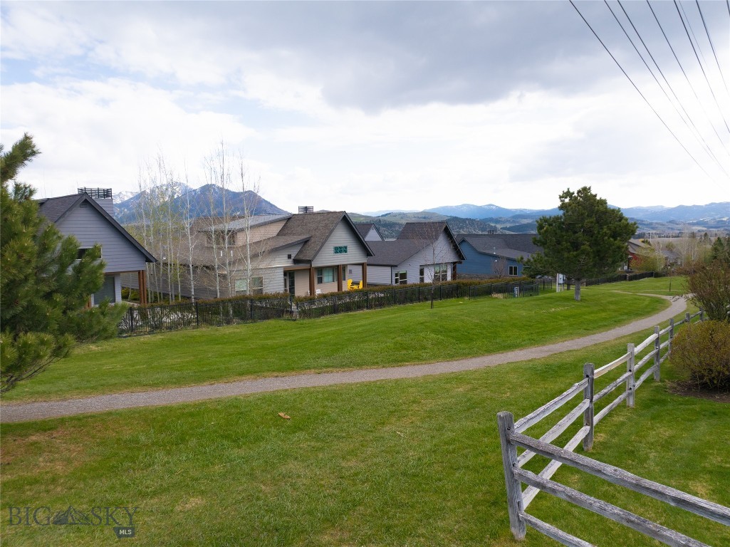 Highwood Est condo - Residential