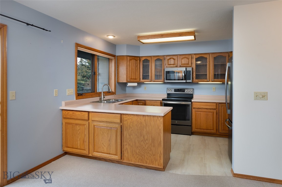 Highwood Est condo - Residential