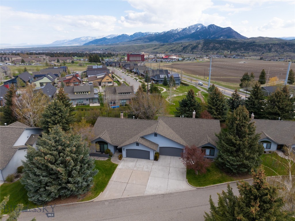 Highwood Est condo - Residential