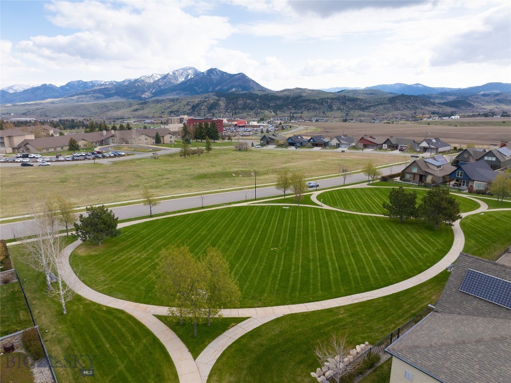 Highwood Est condo - Residential