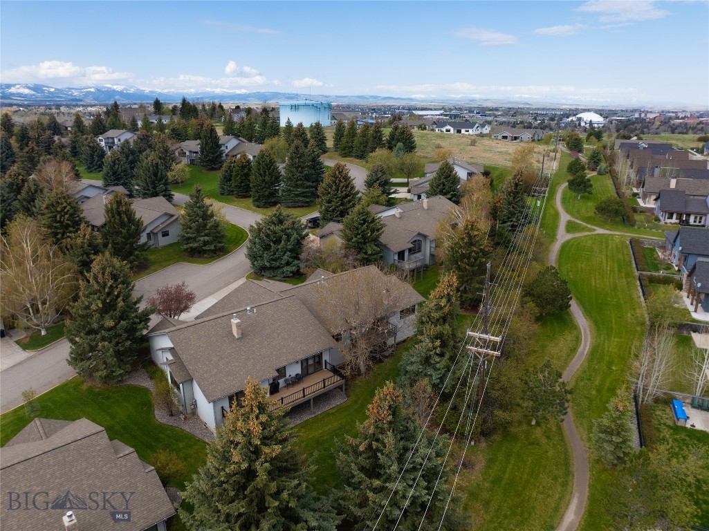 Highwood Est condo - Residential
