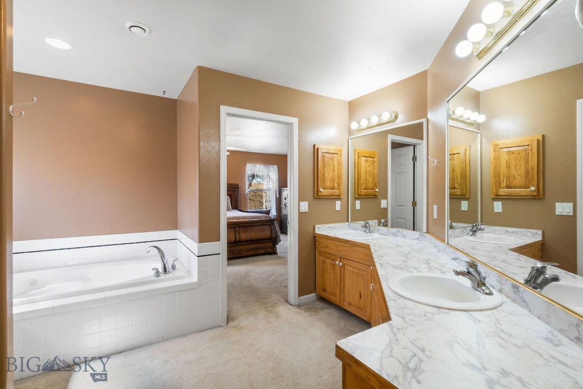 Godfrey Canyon Estates - Residential