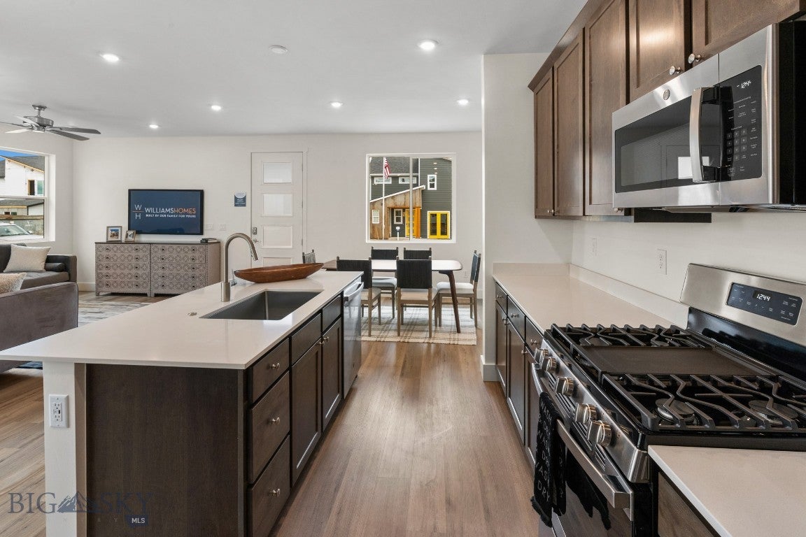 4909 Harvest Parkway