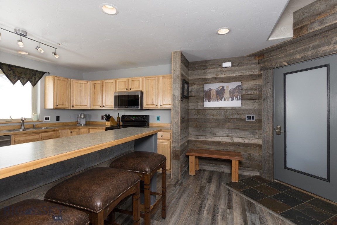 Deer Run Condos - Residential
